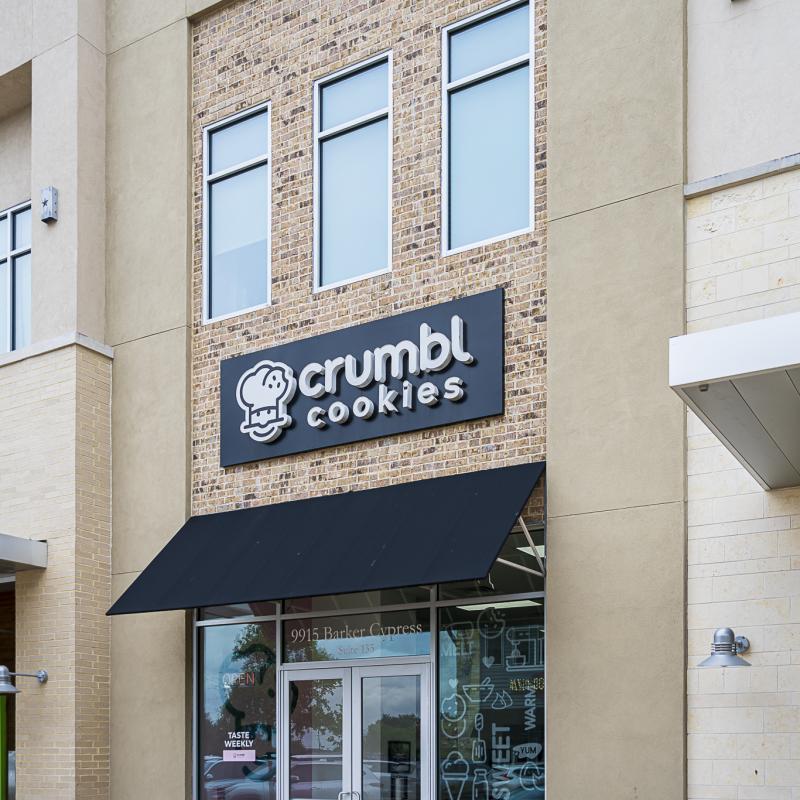 Crumbl Exterior